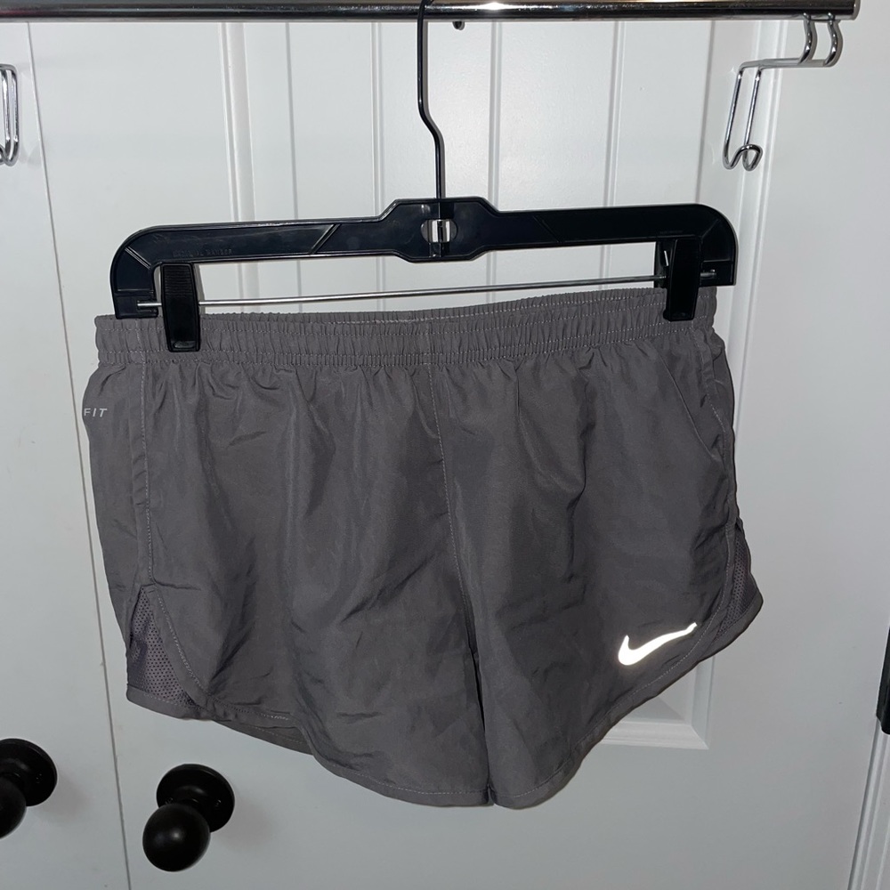 Nike DRI-FIT shorts size small!! Great condition
